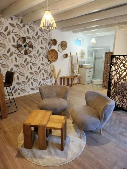 Charmante Petite Maison De Bourg Avec *