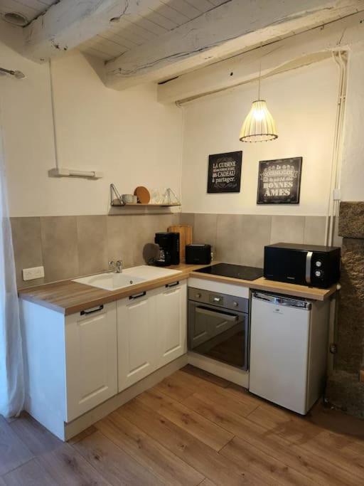 Charmante Petite Maison De Bourg Avec Ferienhaus *