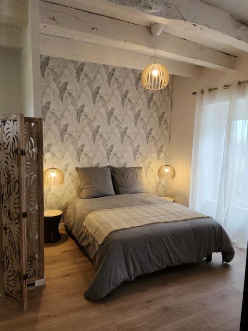 Holiday home Charmante Petite Maison De Bourg Avec Val-Couesnon